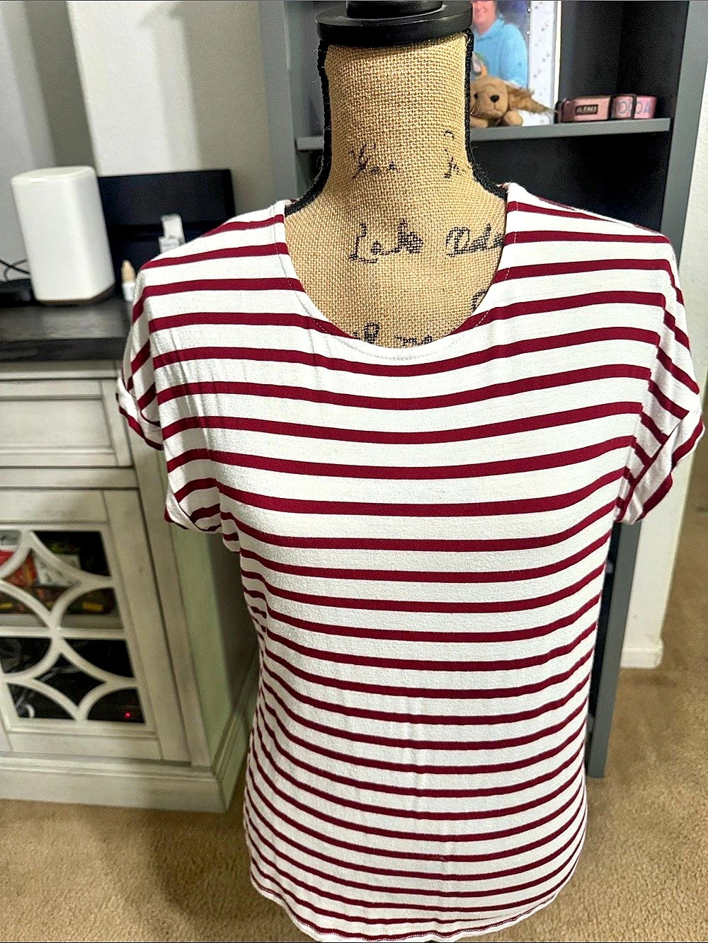 Green Envelope Striped Short Sleeve Tee in Red & White Size XS